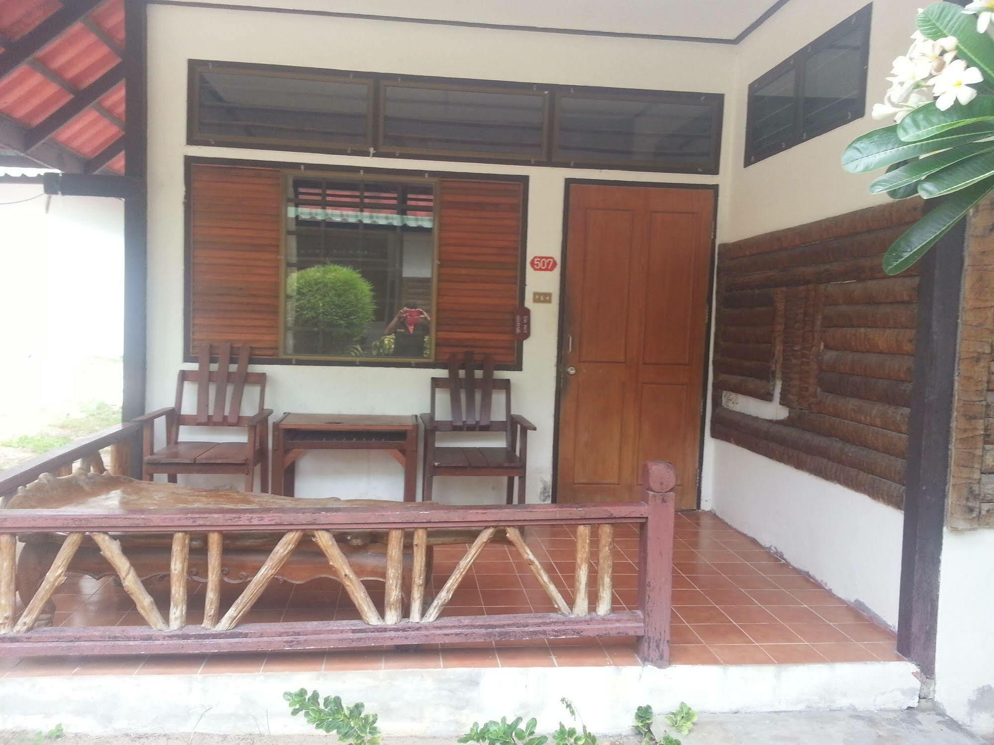 Marine Chaweng Beach Resort Exterior photo