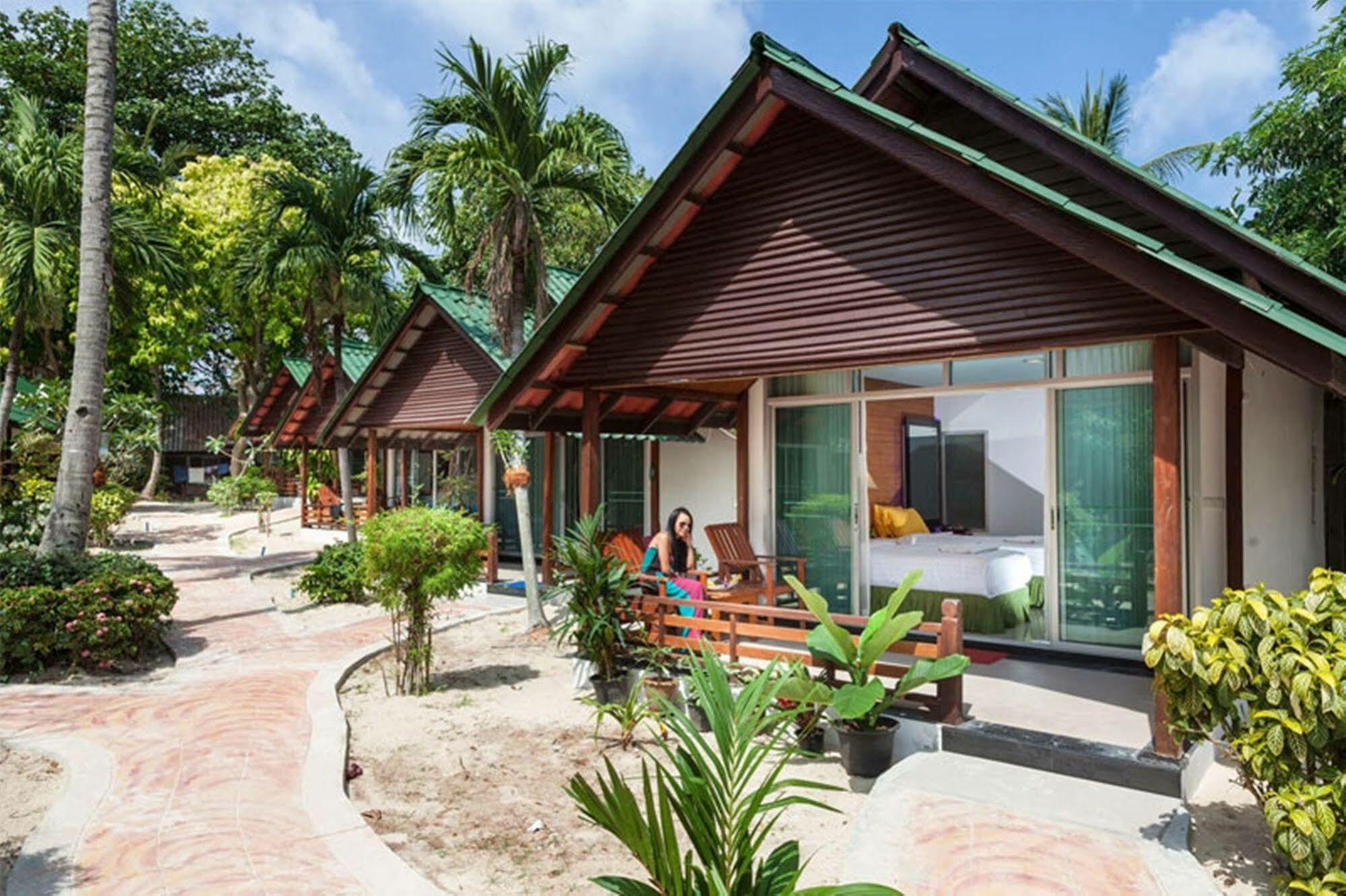Marine Chaweng Beach Resort Exterior photo